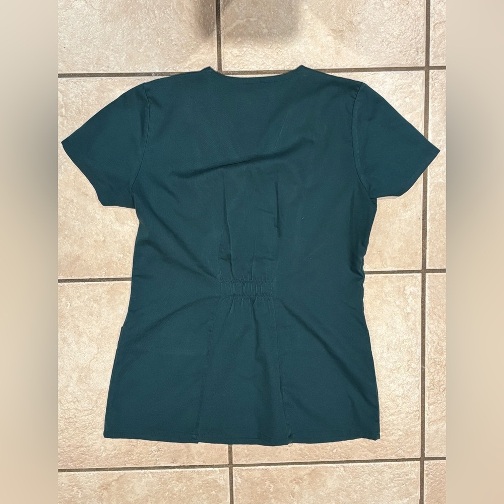 Scrub set - Picture 2 of 6